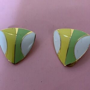 Fashion earrings clip on style*